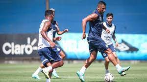 Grêmio fecha preparação para jogo-treino; Geromel passa por cirurgia