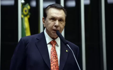 MT:  BUSCA POR ESPAÇO:  Bezerra tenta acomodar aliados em cargos do governo Lula em Brasília