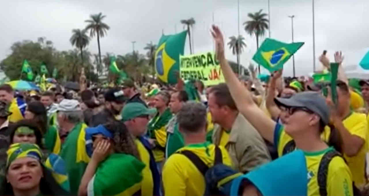 MT:   ‘NÃO HAVERÁ ANISTIA’:  Manifestantes cobram punição de bolsonaristas por ‘terrorismo’ em Brasília