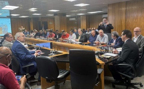 UBERIZAÇÃO EM DEBATE:   Centrais vão entregar ao governo perfil sobre trabalho em aplicativos para discutir regras de proteção social