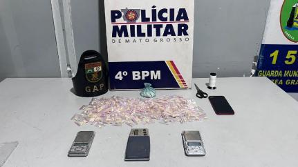 LIVRAMENTO: Polícia Militar apreende 310 porções de entorpecentes e prende 4 por tráfico