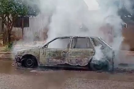 DESCONTROLE: Homem agride esposa grávida e queima carro em MT
