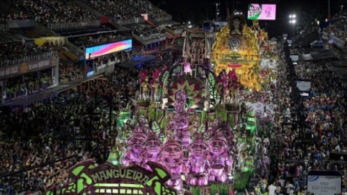 Mangueira impacta, enquanto Grande Rio e Salgueiro têm problemas de evolução