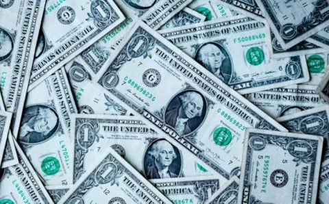 Salário mínimo deve ter aumento de 7,7% para 2024; confira o valor