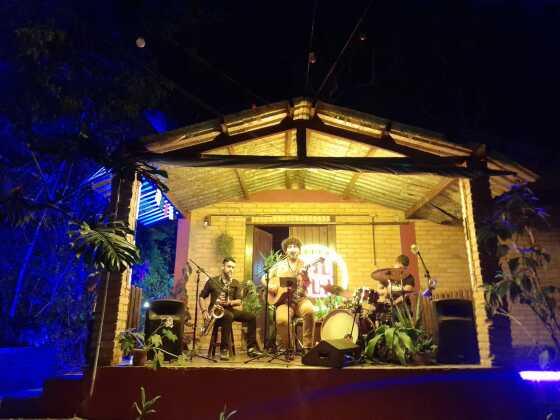 MT:  EM CHAPADA DOS GUIMARÃES:   Esquenta do carnaval tem Rodrigo Mendes se apresentando pela segunda vez no Pequeno Grande Festival