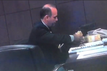 MT:  MENSALINHO NA AL:   TJ desbloqueia bens de ex-deputado filmado recebendo propina