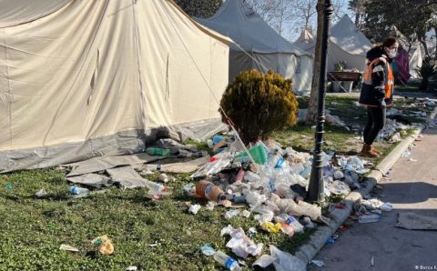 Vítimas do terremoto enfrentam onda de doenças na Turquia