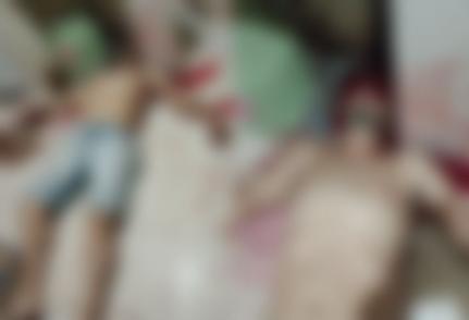 DENTRO DE CASA: Homem é assassinado a tiros na frente da esposa e suspeitos são presos após fuga