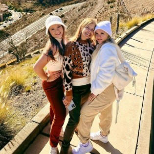 Filhas de Gugu Liberato rompem o silêncio e se pronunciam sobre boatos de que elas estariam contra a mãe em batalha judicial: “Nossa resposta”