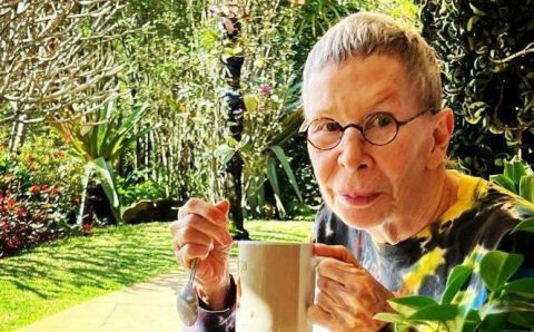 Internada com problemas de saúde, Marido de Rita Lee se manifesta e tranquiliza os fãs: “Se fortalecendo…”