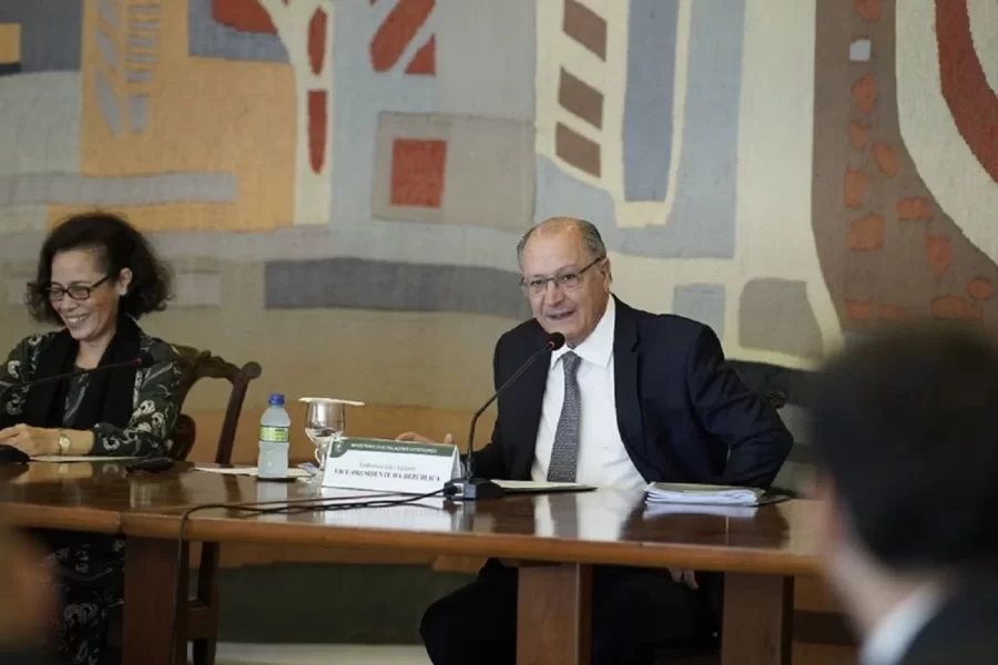 ALCKMIN ANUNCIA US$ 150 BI E META É AUMENTAR COMÉRCIO BILATERAL COM A CHINA