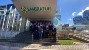 Secretária participa de reuniões no Ministério do Turismo e Embratur e debate estratégias para o setor