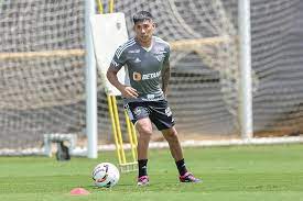 Recuperado de lesão no tornozelo, Zaracho inicia processo de transição física no Atlético-MG