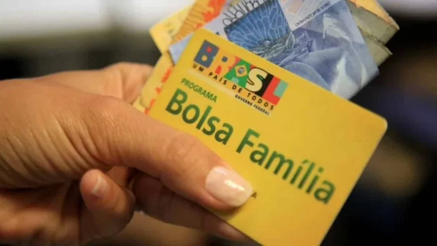 Bolsa Família vai excluir 1,55 milhão de irregulares em março