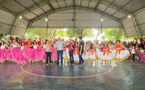 MT:  COMBATE À VIOLÊNCIA:   Comunidade escolar participa de atividades da Semana de Combate à Violência Contra a Mulher