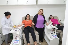 Servidores de duas secretarias doam 15 bolsas de sangue ao Hemocentro