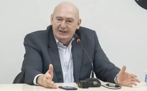 Enquete: Torcida do Santos não é favorável ao impeachment do presidente Andres Rueda