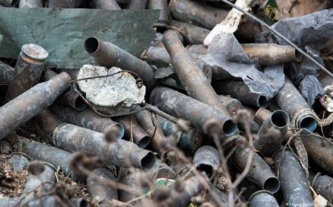 Como as armas usadas na Ucrânia contaminam o solo e as águas