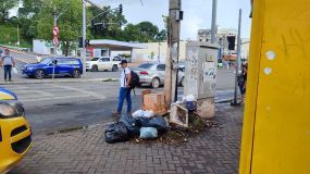 Defesa Civil alerta população para que não jogue lixo nas ruas evitando o entupimento dos bueiros