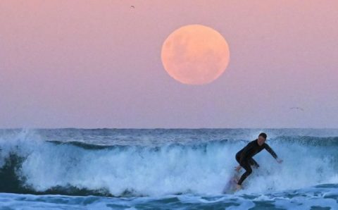 Como a Lua está tornando dias na Terra mais longos