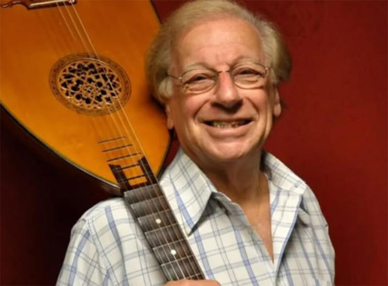 Músico e humorista Juca Chaves morre aos 84 anos