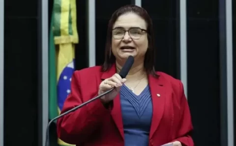 MT:  A PUNIÇÃO PARA COMUNICAÇÃO ENGANOSA:   ‘Justiça vai ter que ser o balizador disso’, diz Rosa Neide sobre veto a punição de fake news