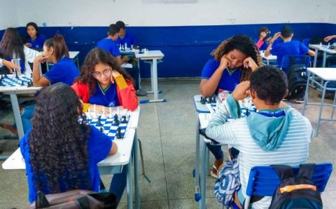 MT:   Escola estadual associa jogo de xadrez ao ensino da língua portuguesa e matemática