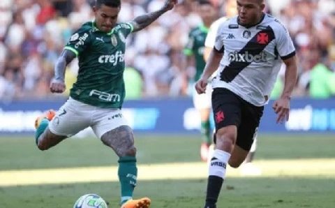 Palmeiras arranca empate com o Vasco em jogo de 4 gols no Maracanã
