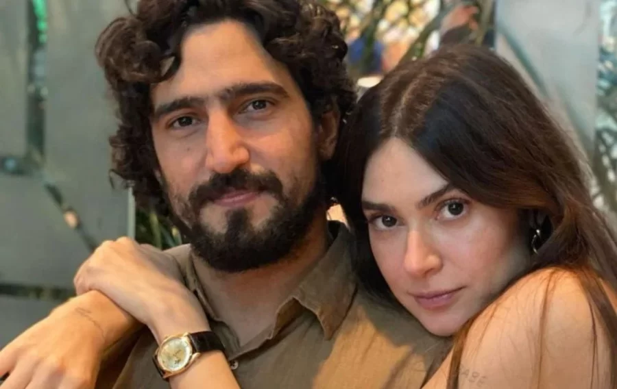 ‘Exaustivo’: Thaila Ayala faz desabafo sincero sobre gravidez e mostra fotos encantadoras da filha recém-nascida