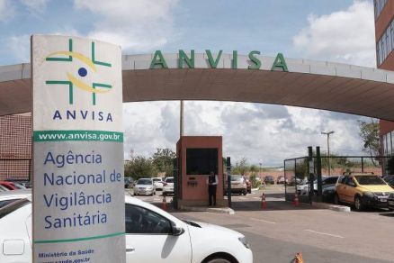 Deputados pressionam Anvisa sobre CPI contra veto a agrotóxicos