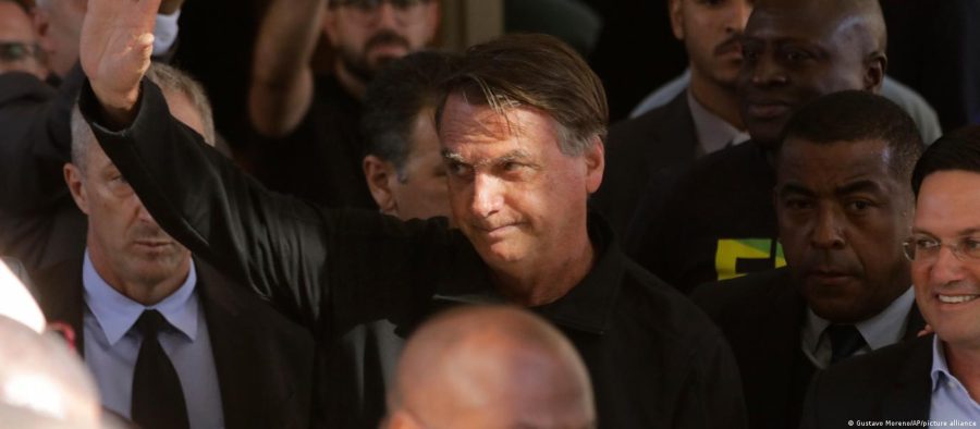 Bolsonaro depõe por 3 horas à PF sobre joias sauditas