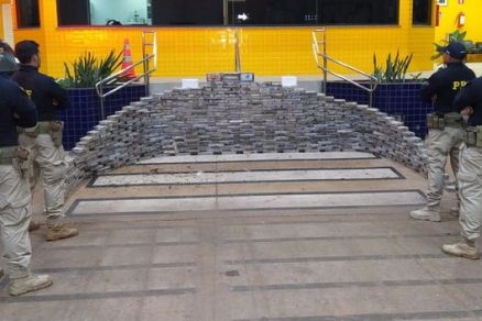 COMPARTIMENTO: PRF apreende carga de cocaína avaliada em R$ 72 milhões