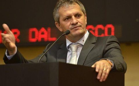 MT:   ARTICULAÇÕES:   Novo partido seria a saída para descontentes no União Brasil