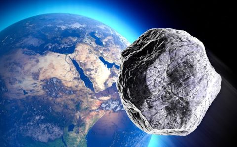 Asteroide maior que um campo de futebol vai passar pela Terra