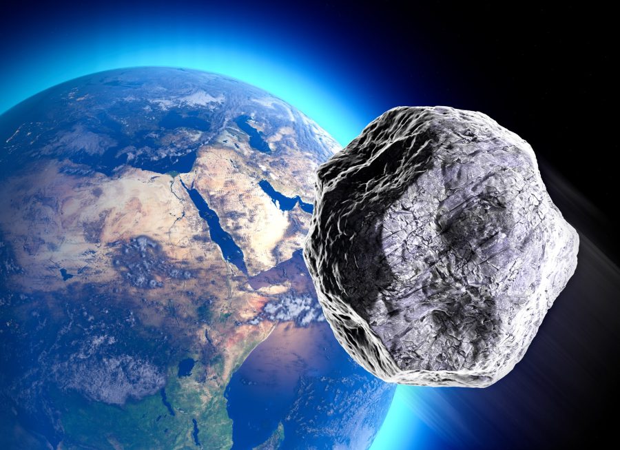 Asteroide maior que um campo de futebol vai passar pela Terra