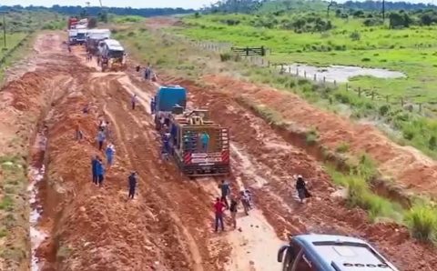 MT:  ESPERA SEM FIM:  Governo de Mato Grosso Em Foco:   Logística na região da MT-170 é complicada há anos, pontua Acrimat sobre situação