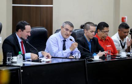 MT:  FALTA DE DIÁLOGO:  Professores alegam terem sido ‘excluídos’ de Conselho de MT