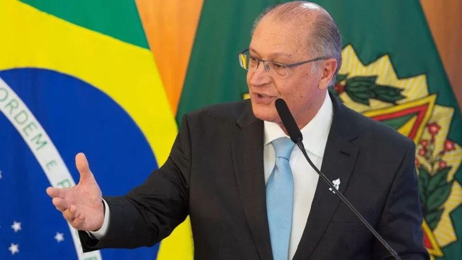Alckmin diz que arcabouço fiscal possibilitará redução dos juros
