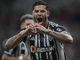 Hulk analisa vitória do Atlético-MG na Copa do Brasil e celebra nova marca na carreira