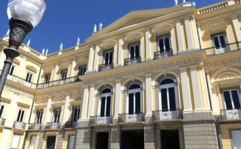 Após incêndio, Museu Nacional lança catálogo impresso de obras raras