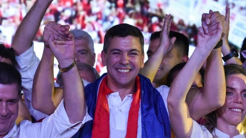 Quem é Santiago Peña, novo presidente do Paraguai