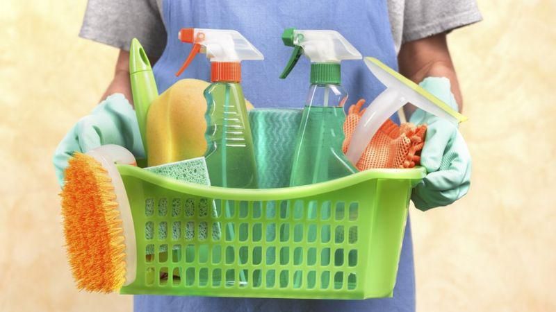 Por que manter a casa muito limpa pode não ser bom para a saúde