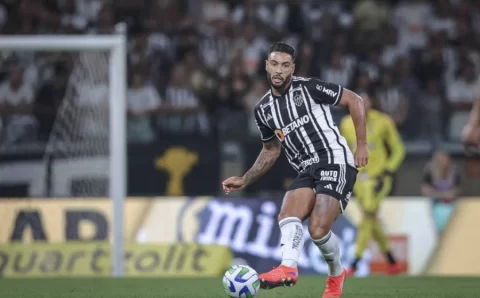 Corinthians sofre com Paulinho contra o Atlético-MG e se complica na Copa do Brasil