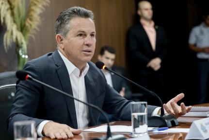 MT:  Policiais de MT recebem 2,6 mil armas para uso permanente; R$ 5,7 milhões