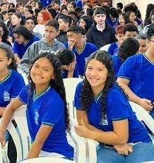 Alunos de escolas estaduais participam de evento que ensina ciência de forma divertida