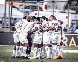 Santos conseguiu virar apenas duas partidas das 13 em que saiu atrás no placar; confira desempenho