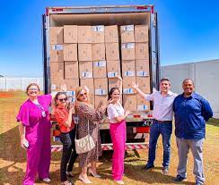 Governo de MT entrega mais de 300 notebooks para Rede de Educação de Rondonópolis