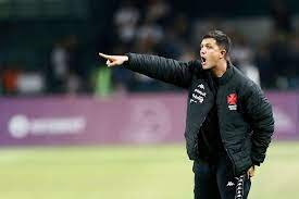 Maurício Barbieri admite problemas na atuação do Vasco diante do Coritiba