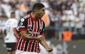 Com 500 jogos pelo Corinthians, Fagner se diz orgulhoso e fala em “mudança de postura” do time