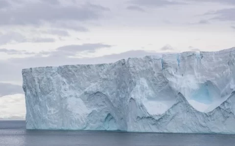 Ártico pode ficar sem gelo marinho no verão até a década de 2030